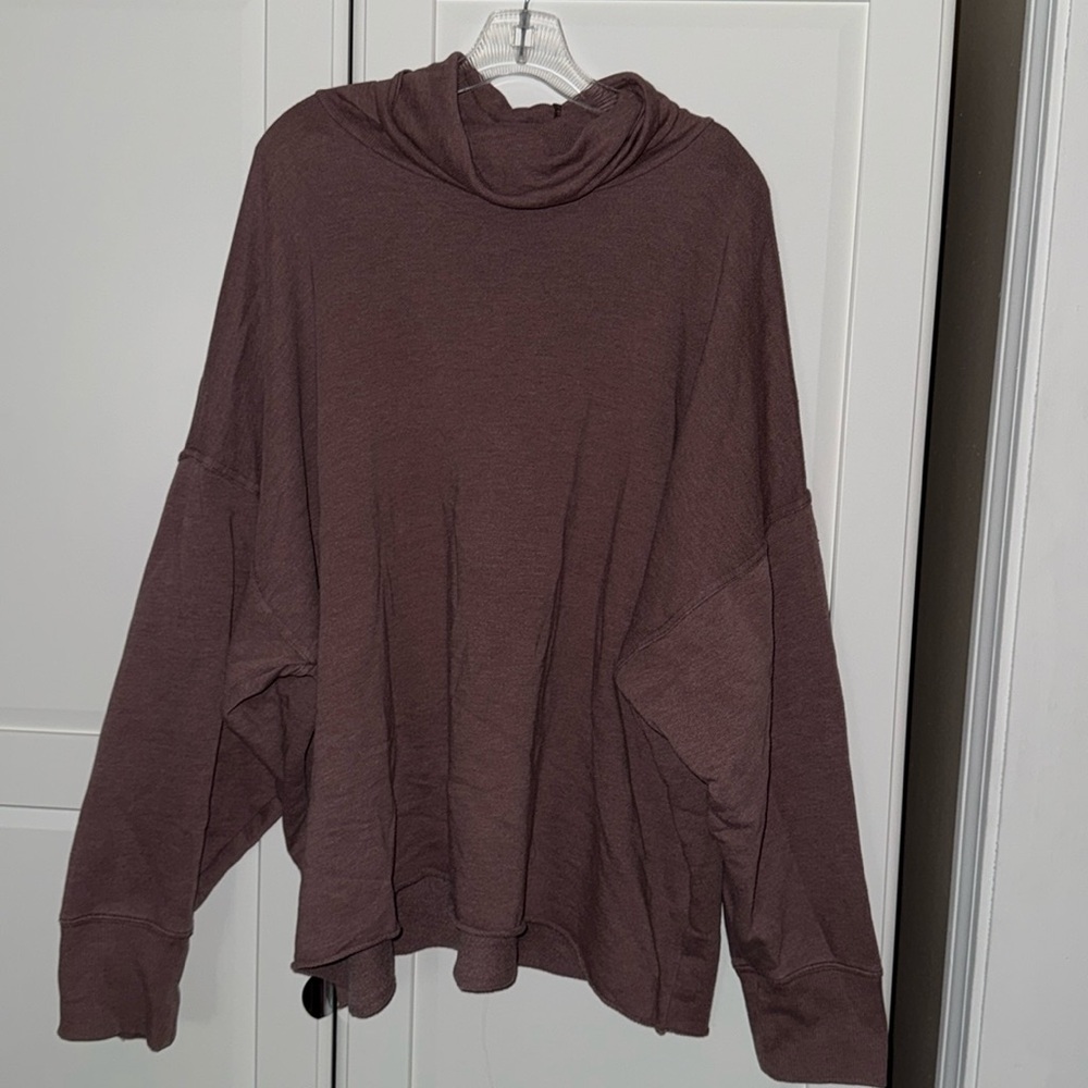 XL Aerie loose fitting turtleneck sweater